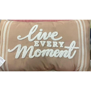 Member's Mark Indoor Accent Pillow (Live Every Moment)